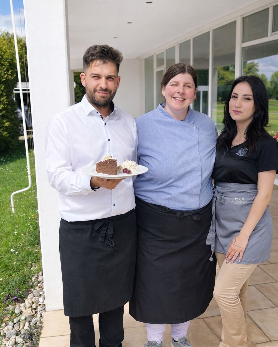 Team Café Renate auf der Terrasse